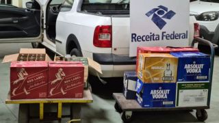 Veículo emplacado em Camaquã é apreendido com 140 litros de bebidas estrangeiras