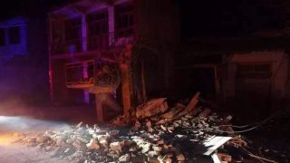 Terremoto mata pelo menos 118 pessoas e deixa centenas de feridos na China