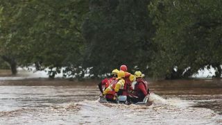 Governador Eduardo Leite decreta estado de calamidade pública no Rio Grande do Sul