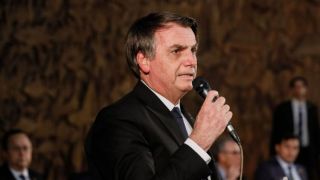 Economia está dando sinais de recuperação, diz Bolsonaro