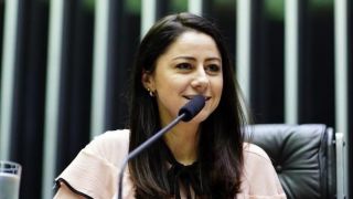 PSB expulsa um deputado e suspende oito por votarem a favor da reforma da Previdência