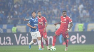 O Internacional focado e com força máxima é uma equipe competitiva, assim venceu por 3X0 Cruzeiro