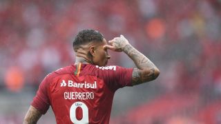 "Iluminado", Guerrero estreia com gol pelo Inter e vive dia com homenagens, alívio e emoção