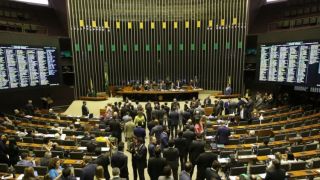 Câmara pode votar projeto que amplia porte de armas de fogo no país