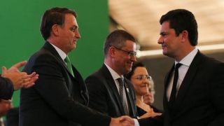 Parte do que acontece na política do Brasil devemos a Sergio Moro, diz Bolsonaro