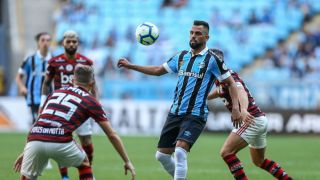 Geromel lamenta derrota para o Flamengo e Renato pede mais investimento