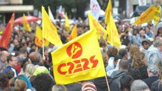 Manifestação dos Professores mobiliza cerca de 20 mil pessoas em Porto Alegre