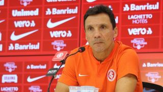 "Decepcionado", Zé Ricardo admitiu dificuldade para o Inter na busca pela vaga direta à Libertadores após derrota por 2 a 1 para o Goiás