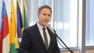 Presidente da Assembleia defende retirada de pedido de urgência de pacote