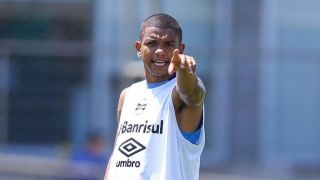 David Braz projeta 2020 e revela torcida pela permanência de Tardelli