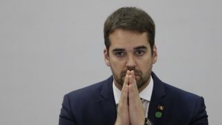 Sete obstáculos de Leite para aprovar pacote dos servidores