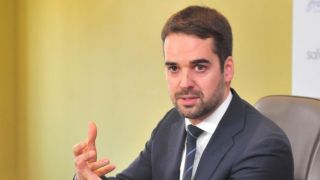 Piratini muda proposta para o magistério, e subsídio chegará a R$ 4,7 mil em 2020