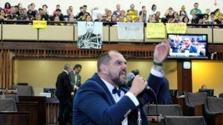 Deputado Maroni aciona Justiça para impedir votação de PEC do pacote de Leite