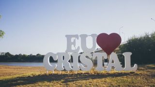 "Eu amo Cristal"