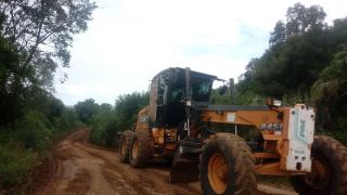 Cidade e interior recebem atenção da Secretaria de Obras e Transportes de Amaral Ferrador