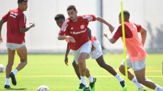 Coudet comanda treino no Inter para aprimorar pressão e posse de bola