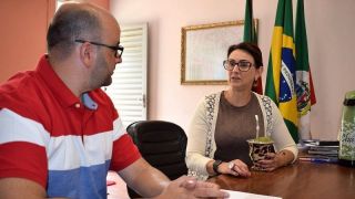 Diretor da Escola de Enfermagem da FURG visita Cristal