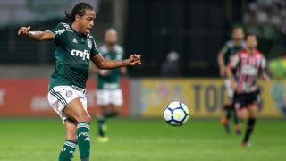 Grêmio busca contratação do atacante Keno