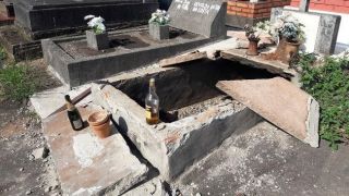 Dupla é investigada por abrir túmulo e colocar explosivo em cadáver em Novo Hamburgo