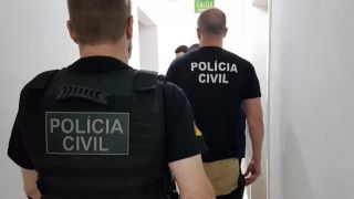 Ação combate prática de venda de diplomas falsos em Porto Alegre