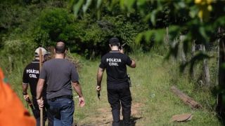 Polícia encontra três corpos em cemitério clandestino de facção em Viamão
