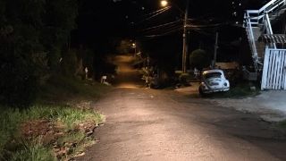 Idoso é encontrado morto a facadas dentro de casa em Porto Alegre