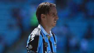 Geromel celebra retorno e acredita estar 100% para estreia do Grêmio na Libertadores