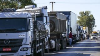 Combustível e frete corroem a renda dos caminhoneiros