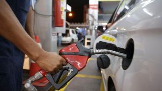 Petrobras reduz preços da gasolina em 12% e do diesel em 7,5%