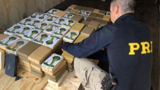 PRF registra crescimento na apreensão de drogas, cigarros e dinheiro em rodovias do RS