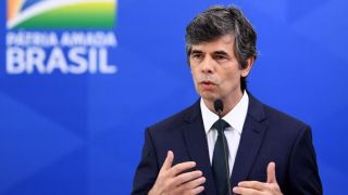 Teich assume o ministério da Saúde e promete foco nas pessoas