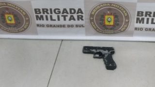 Policial militar feminina reage ao assalto e consegue balear dois criminosos em Porto Alegre