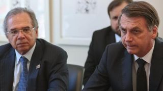 “Homem que decide a economia é um só: Paulo Guedes”, diz Bolsonaro