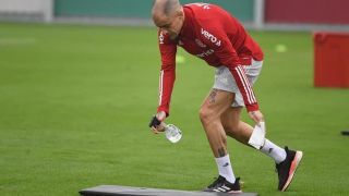 Jogadores do Inter realizam primeiro treino após parada para pandemia