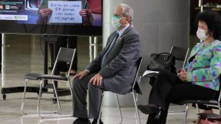 Bolsonaro se encontra com médica que defende cloroquina para tratar a Covid-19
