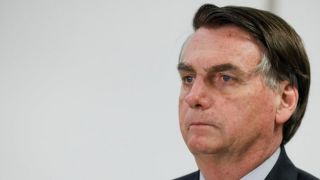 Bolsonaro põe em dúvida número alto de mortos pela Covid-19