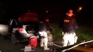 PRF apreende 85 quilos de maconha após perseguição pela freeway, em Gravataí