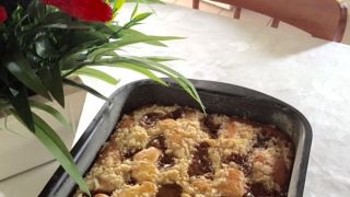 Receita de Cuca com doce de leite