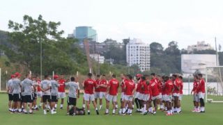 Quatro jogadores do Inter testam positivo para Covid-19