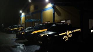 Operação contra o tráfico de drogas prende 15 pessoas em Pelotas