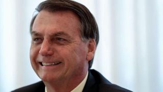 Bolsonaro promete anúncio de novo ministro da Educação nesta sexta