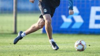 Um dia antes do Gre-Nal, Grêmio tem jogador diagnosticado com Covid-19