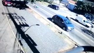 Policial federal reage a tentativa de assalto e mata suspeito em Porto Alegre