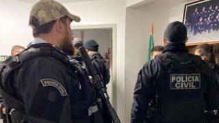 Polícia Civil prende dois suspeitos de envolvimento com roubos a bancos no RS