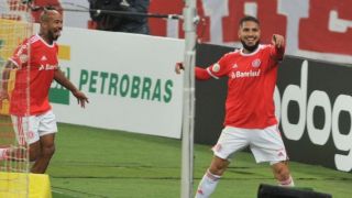 Com Guerrero inspirado, Inter domina o Santos e vence por 2 a 0